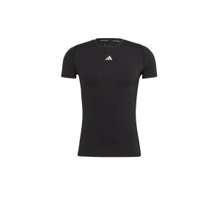 adidas-techfit-t-shirt-schwarz-hk2337-lifestyle_front.png