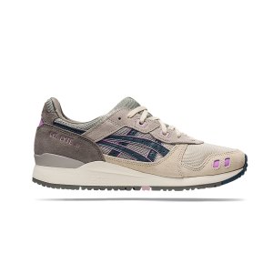 asics-gel-lyte-iii-og-grau-f021-1201a482-lifestyle_right_out.png