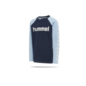 hummel-hmlboys-sweatshirt-kids-blau-f6475-213853-lifestyle_front.png