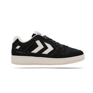 hummel-st-power-play-suede-schwarz-f2114-216062-lifestyle_right_out.png