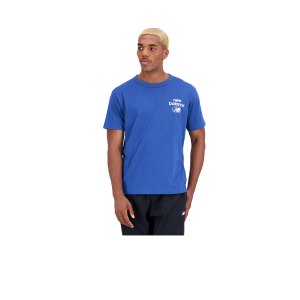 new-balance-essentials-logo-t-shirt-blau-fate-mt31518-lifestyle_front.png