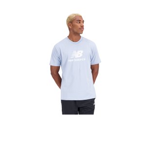 new-balance-essentials-logo-t-shirt-grau-flay-mt31541-lifestyle_front.png