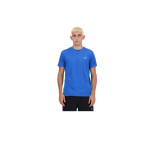 new-balance-essentials-t-shirt-fbul-mt41222-lifestyle_front.png