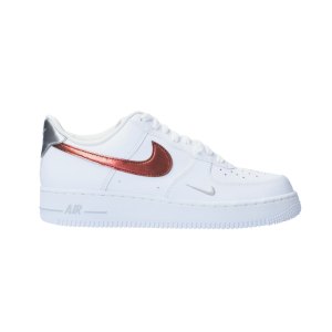 nike-air-force-1-07-weiss-rot-grau-f100-fd0654-lifestyle_right_out.png