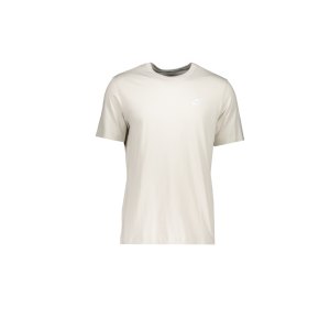 nike-club-t-shirt-beige-f074-ar4997-lifestyle_front.png
