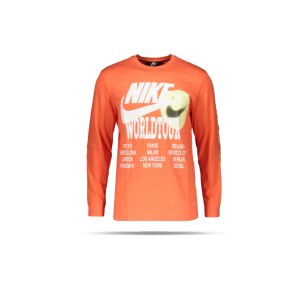 nike-world-wour-sweatshirt-orange-f842-da0629-lifestyle_front.png