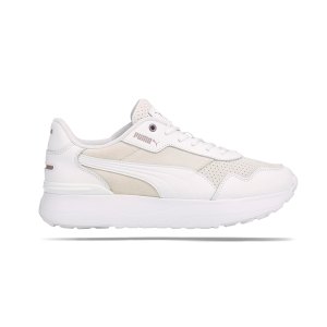 puma-r78-voyage-premium-damen-weiss-f06-382718-lifestyle_right_out.png