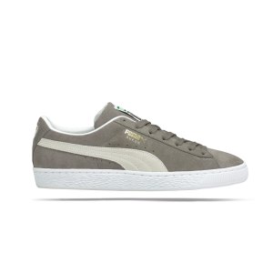 puma-suede-classic-xxi-grau-weiss-f07-374915-lifestyle_right_out.png