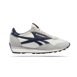 reebok-aztec-ii-weiss-grau-blau-h04983-lifestyle_right_out.png