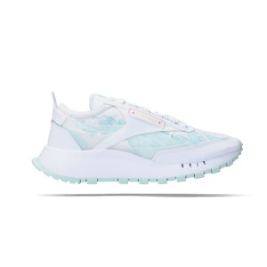 reebok-cl-legacy-hot-ones-weiss-gv7092-lifestyle_right_out.png