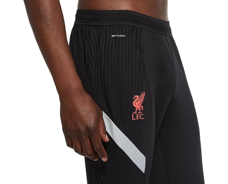 NIKE FC Liverpool Vapor Knit Strike Pants CL (010) in Schwar